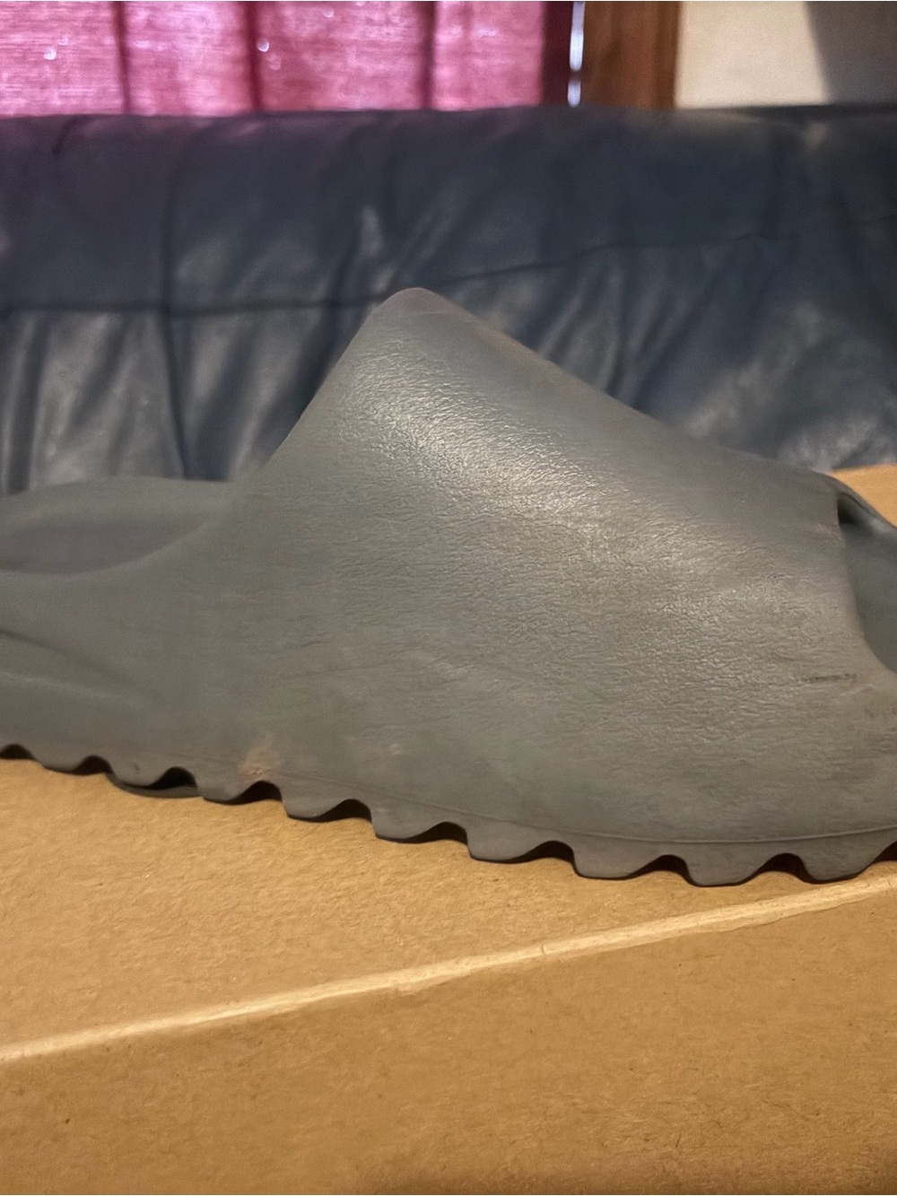 adidas YZY SLIDE Box - Brown - Picture 4 of 9